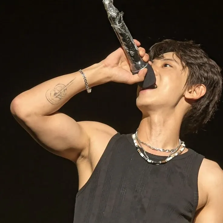 찬열 (EXO)의 비하인드 컷