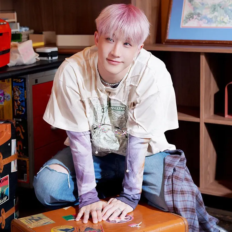 Behind-the-scenes cut of Jinjin (ASTRO)