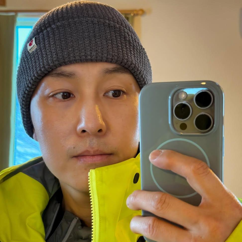 Behind-the-scenes cut of Kim Dongwan (SHINHWA)