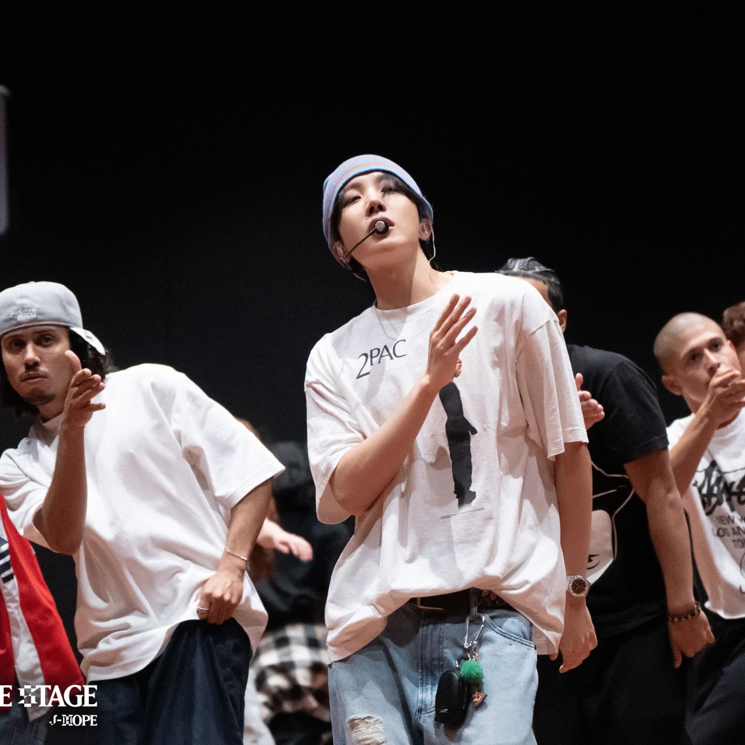 Momen yang diabadikan oleh penggemar j-hope (BTS)