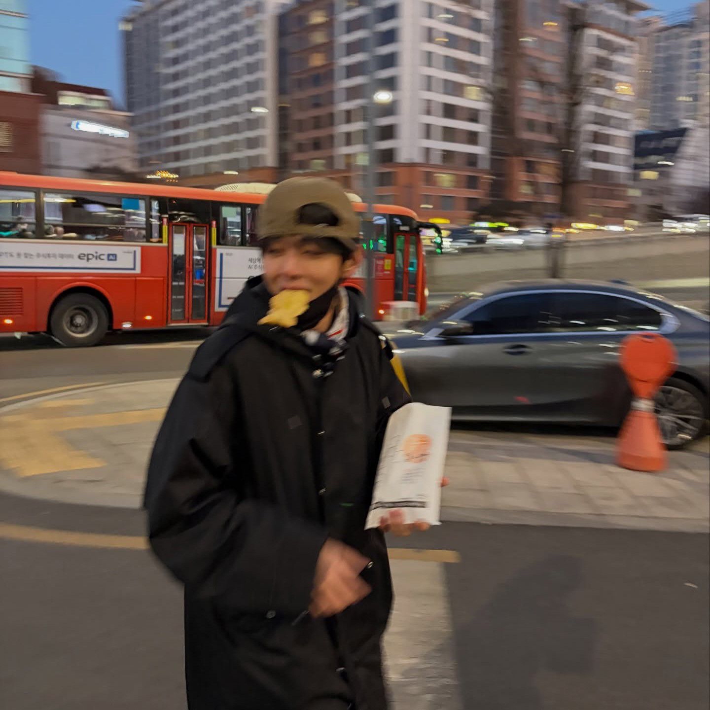 Behind-the-scenes cut of BTS