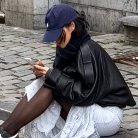 Latest photo of Hwasa (MAMAMOO)