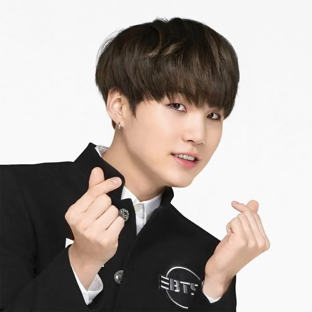 Latest photo of SUGA (BTS)