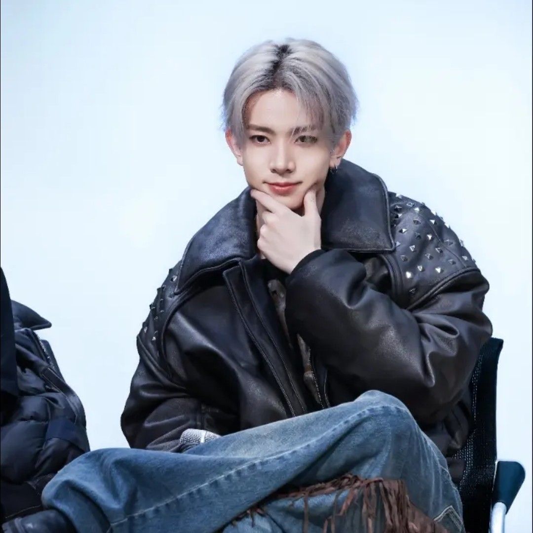 희승 (ENHYPEN) 최근 활동샷