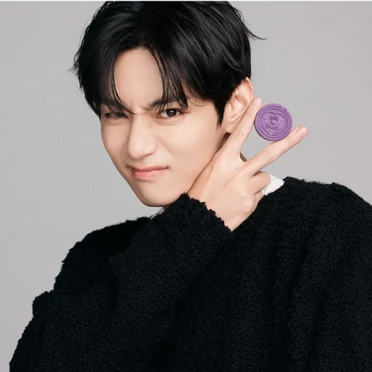 A moment captured by V (BTS)'s fan