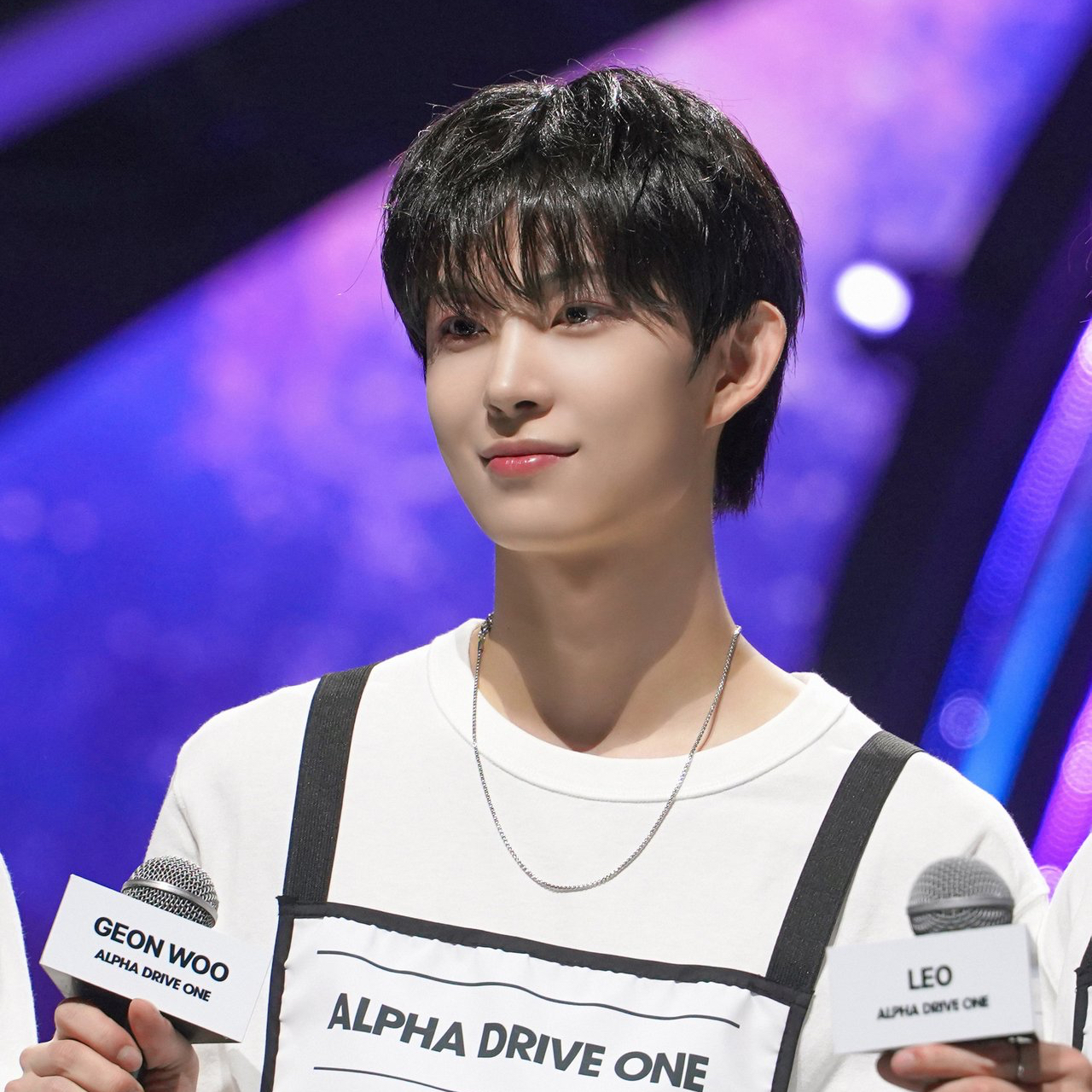 Potret di balik layar Kim Geonwoo (ALPHA DRIVE ONE)