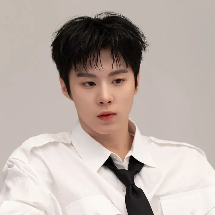 김우석의 비하인드 컷