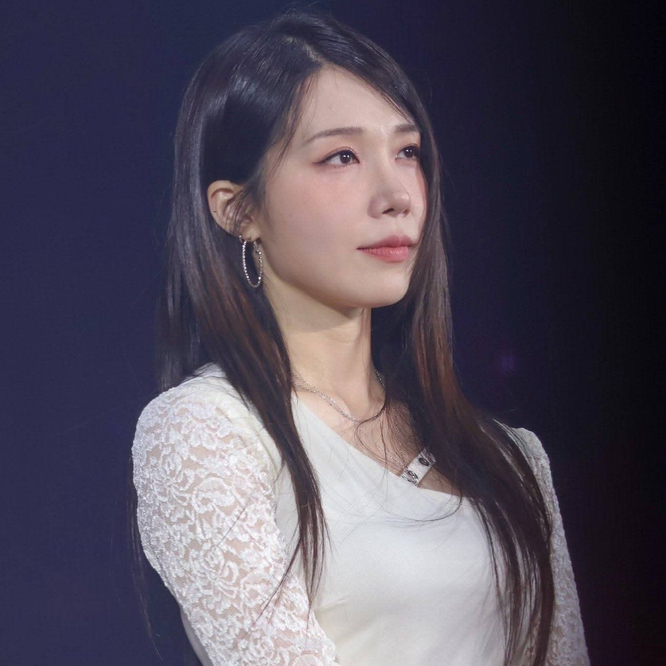 郑恩地 (Apink)的幕后花絮