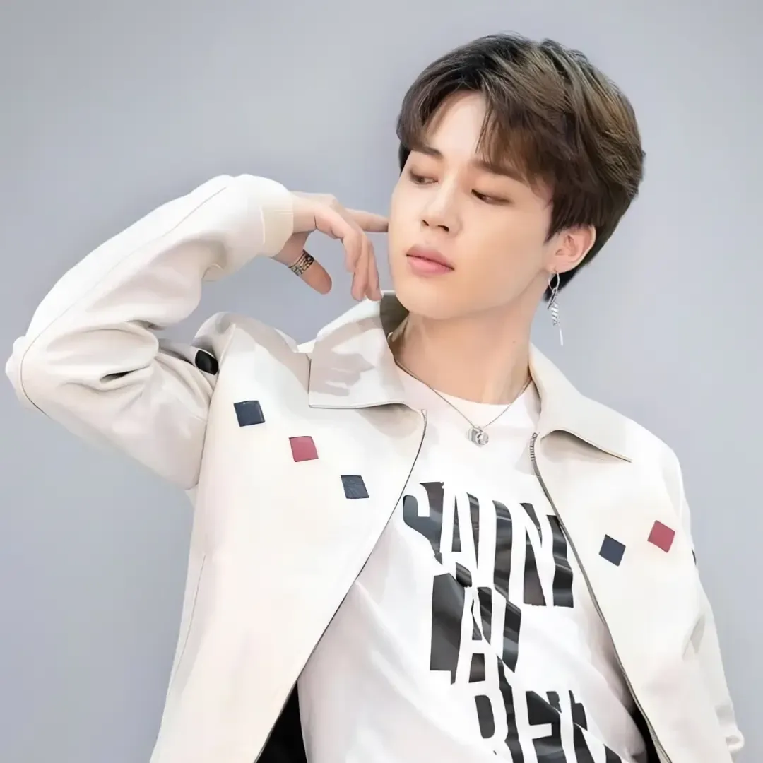A moment captured by Jimin (BTS)'s fan
