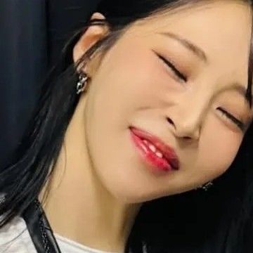 Today’s hot picks from the 문별 (마마무) community