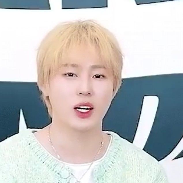 Recent activity shot of Ha Sungwoon