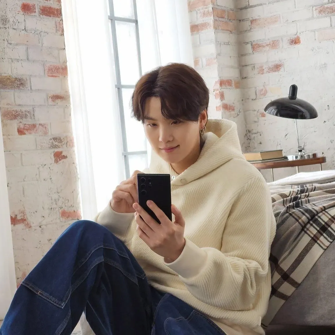 Behind-the-scenes cut of SUGA (BTS)