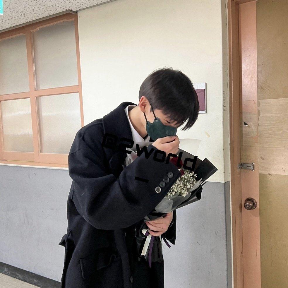 A moment captured by Lee Sangwon (ALPHA DRIVE ONE)'s fan