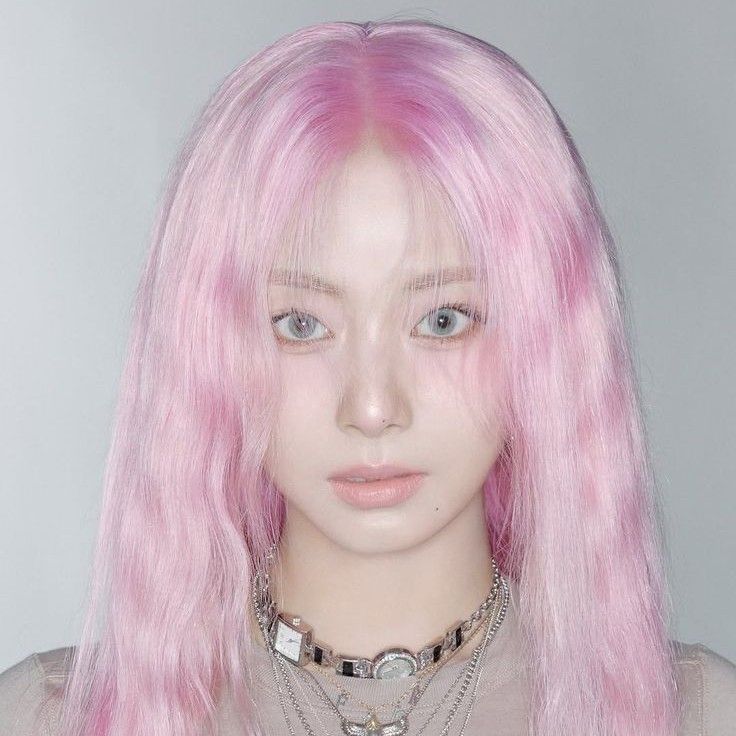 子瑜 (TWICE)的最新照片