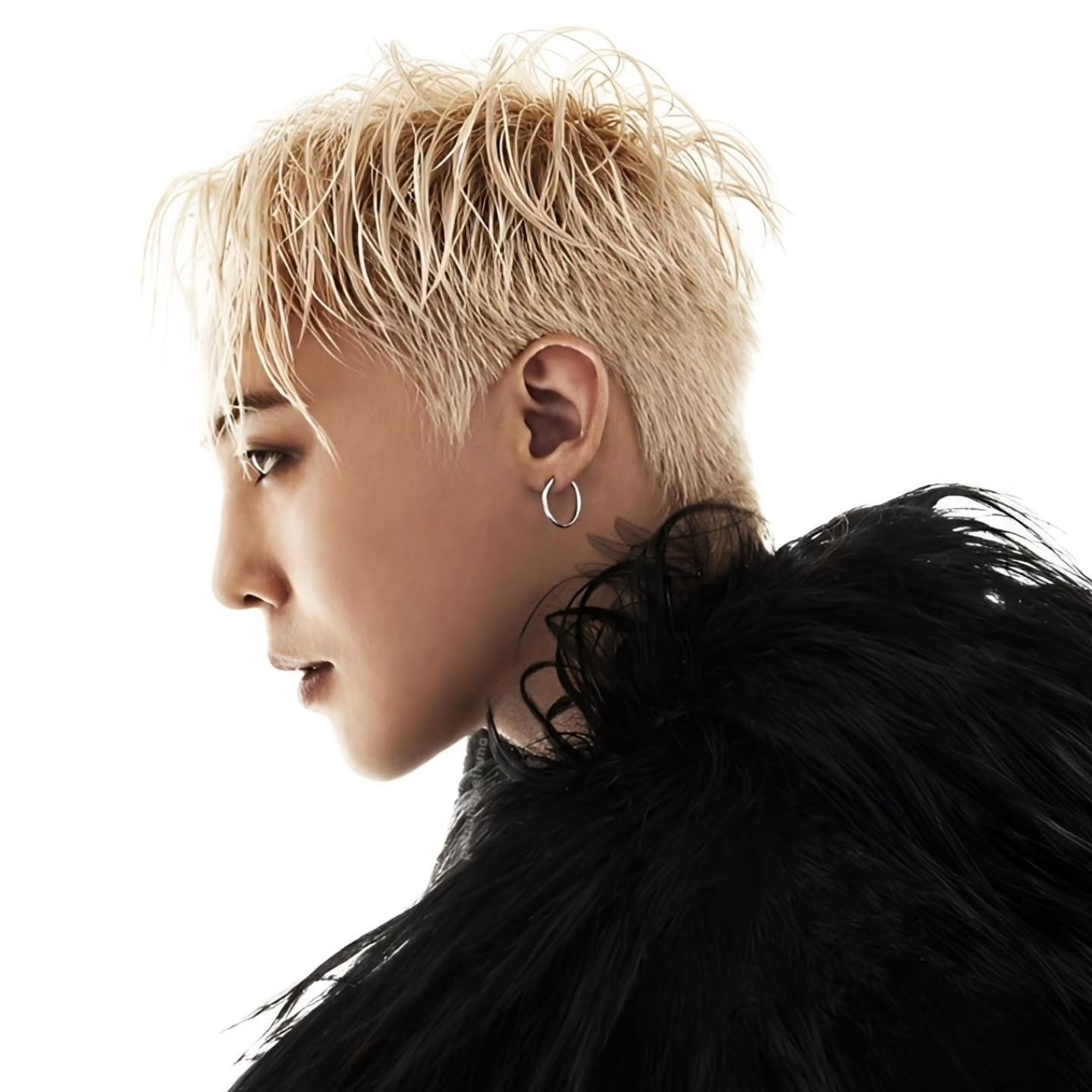 Recent activity shot of G-DRAGON (BIGBANG)