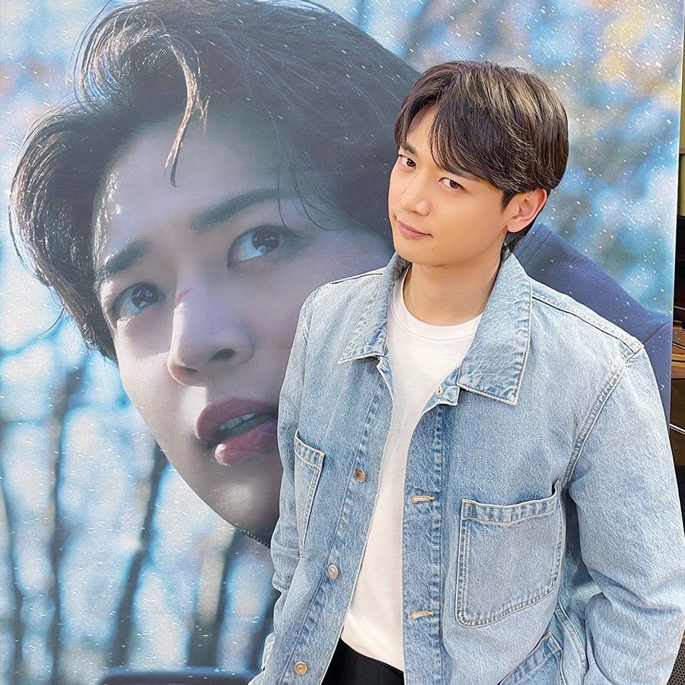 A moment captured by Minho (SHINee)'s fan