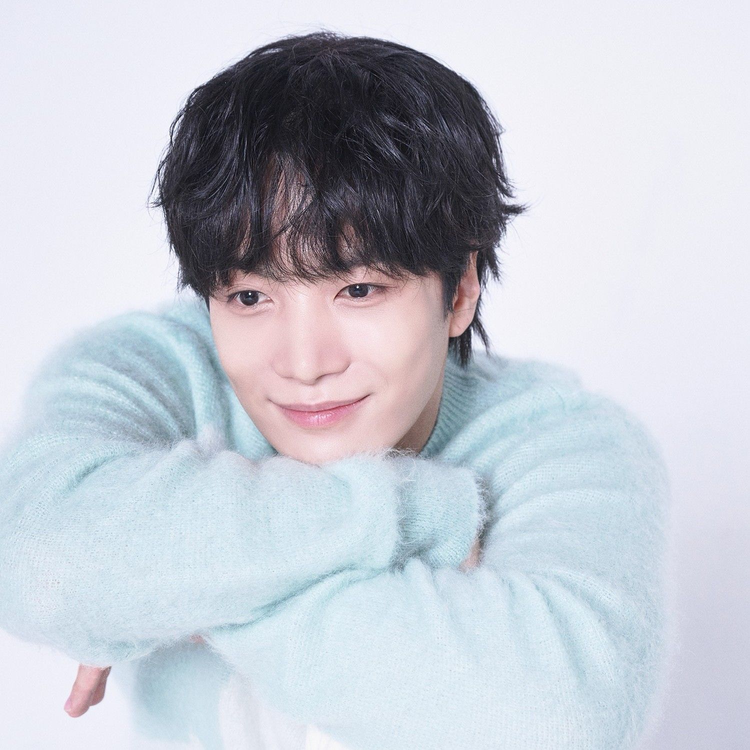 Behind-the-scenes cut of Kim Jonghyeon