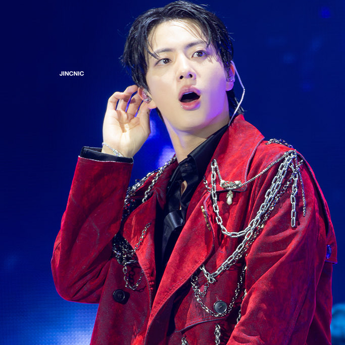 Potret di balik layar Jin (BTS)