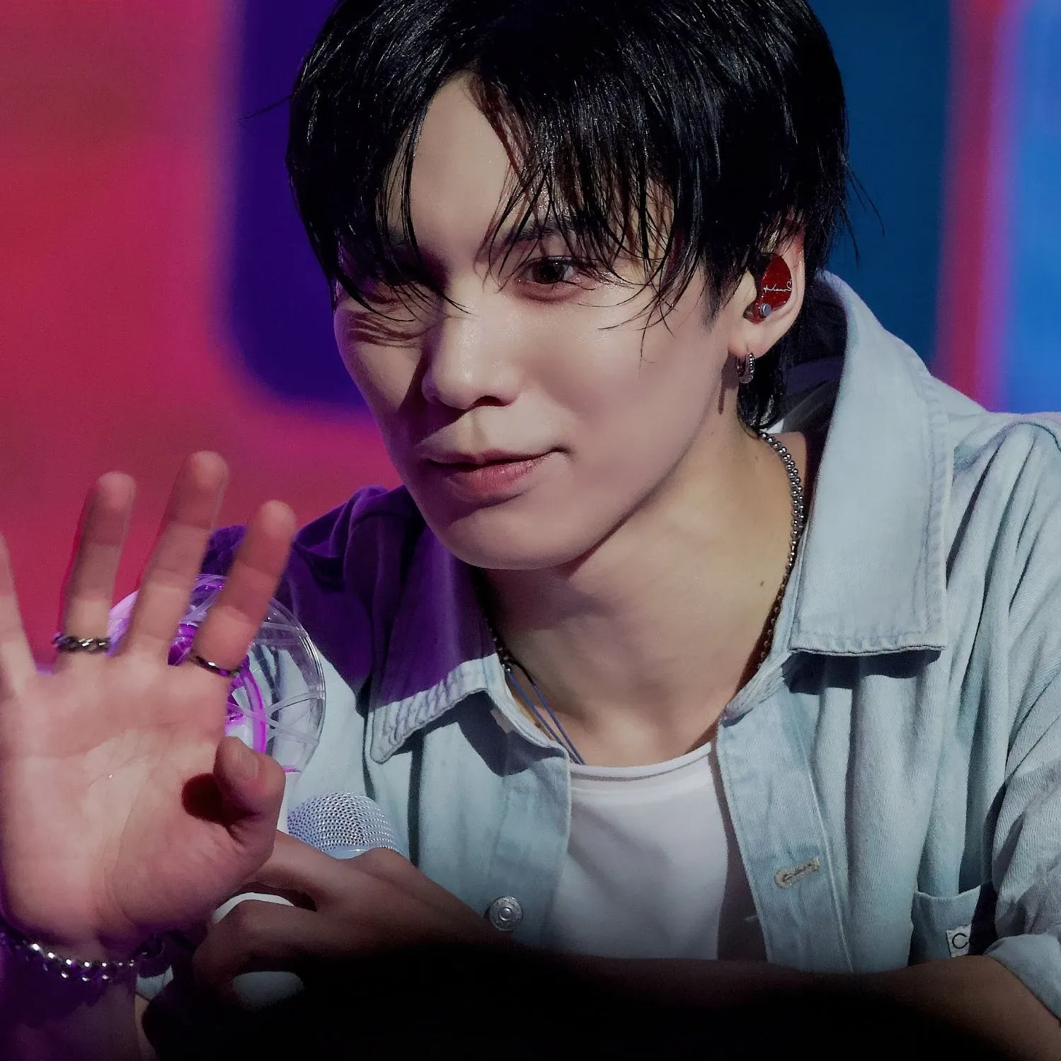 A moment captured by Rocky's fan