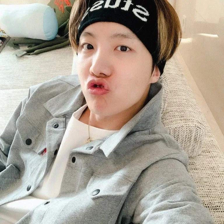 Potret di balik layar j-hope (BTS)