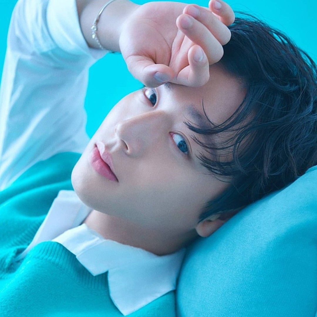 Behind-the-scenes cut of Park Jihoon