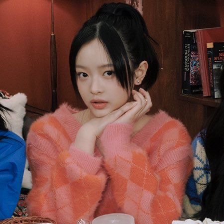 NewJeansの舞台裏ショット