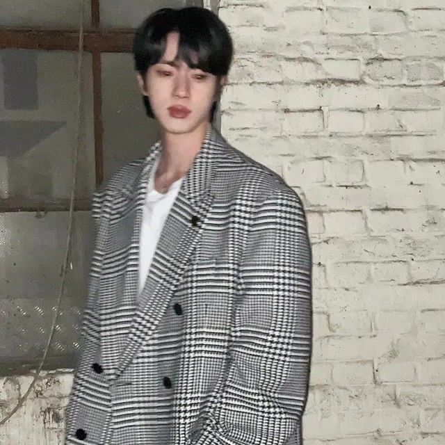ジン (BTS)の最新写真