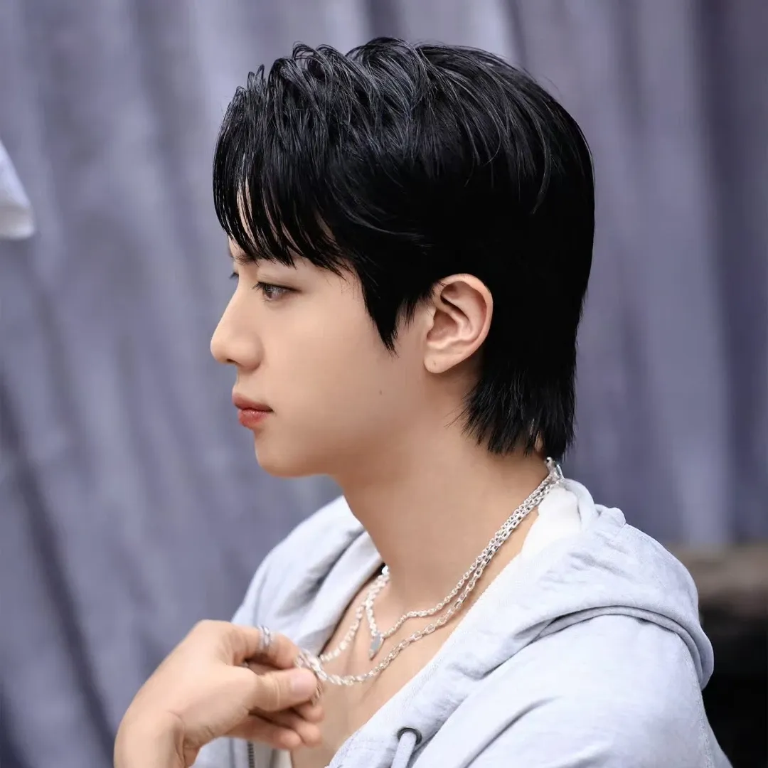 Foto terbaru Jin (BTS)