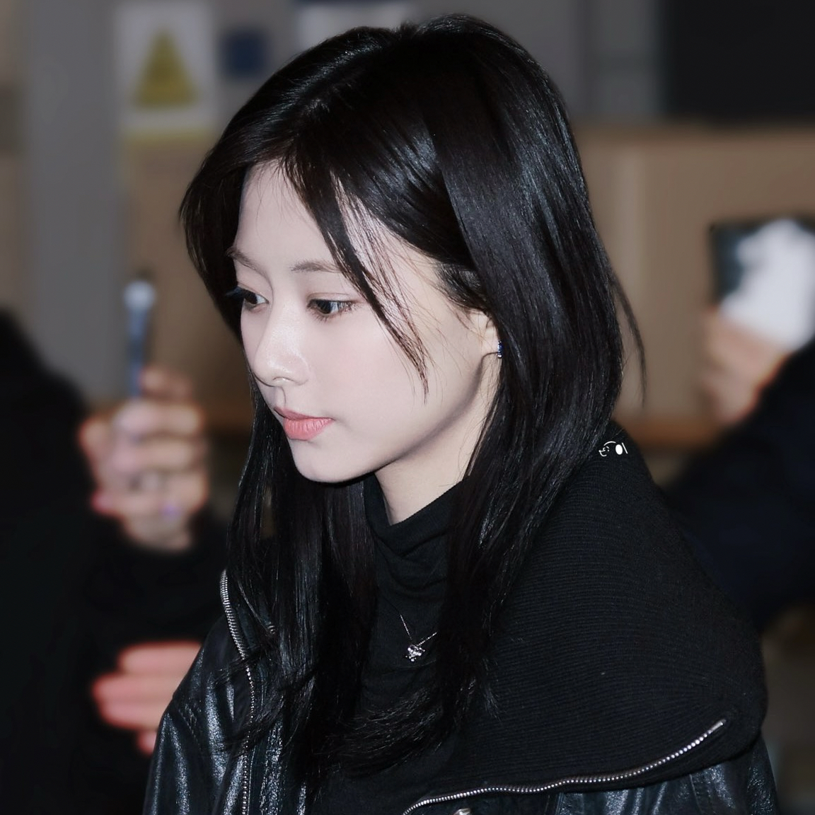 Behind-the-scenes cut of TWICE