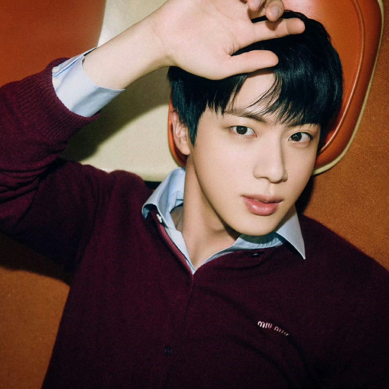 Behind-the-scenes cut of Jin (BTS)