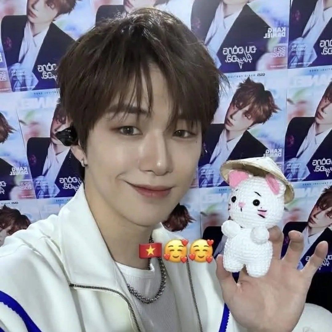 강다니엘의 비하인드 컷