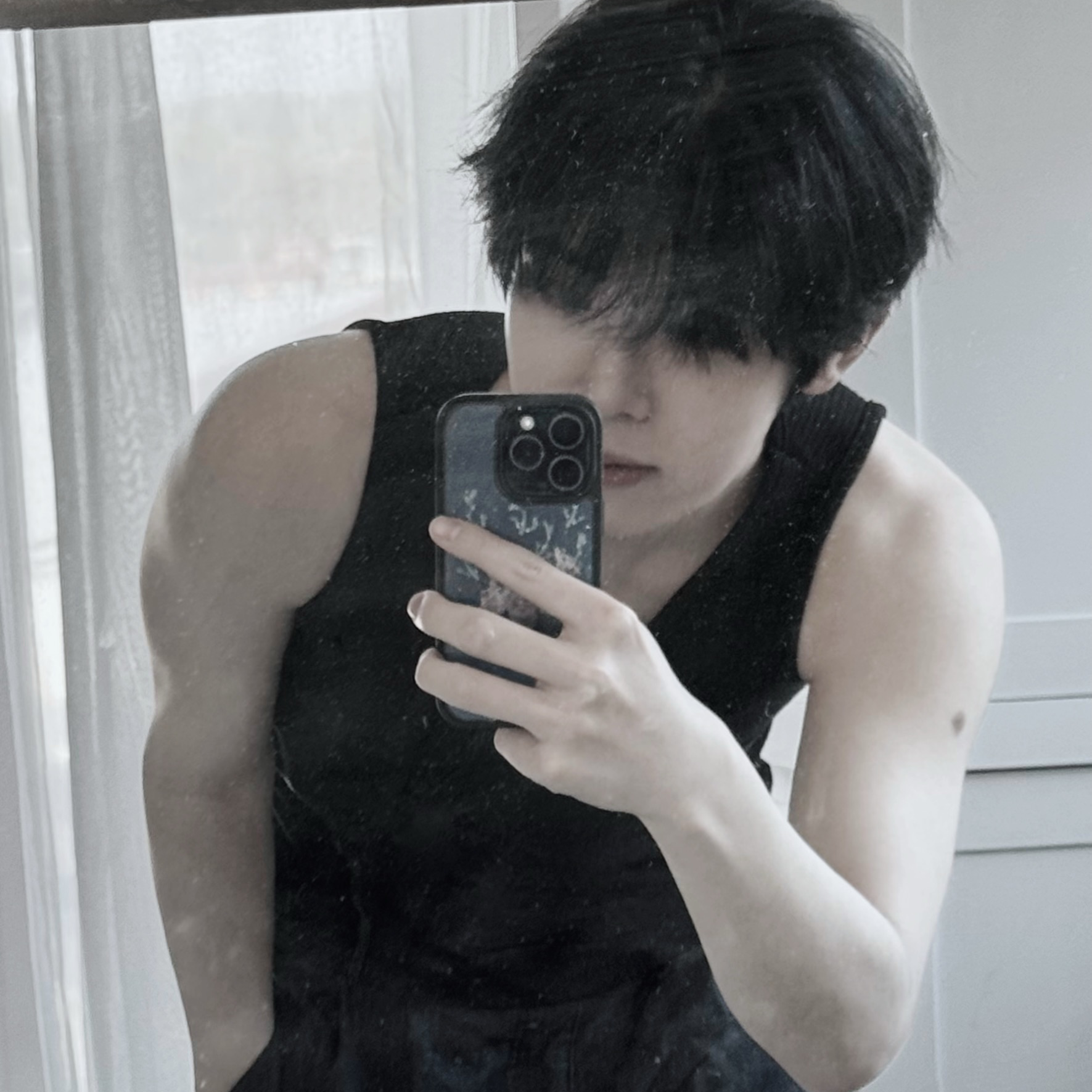 Latest photo of Kim Taerae (ZEROBASEONE)