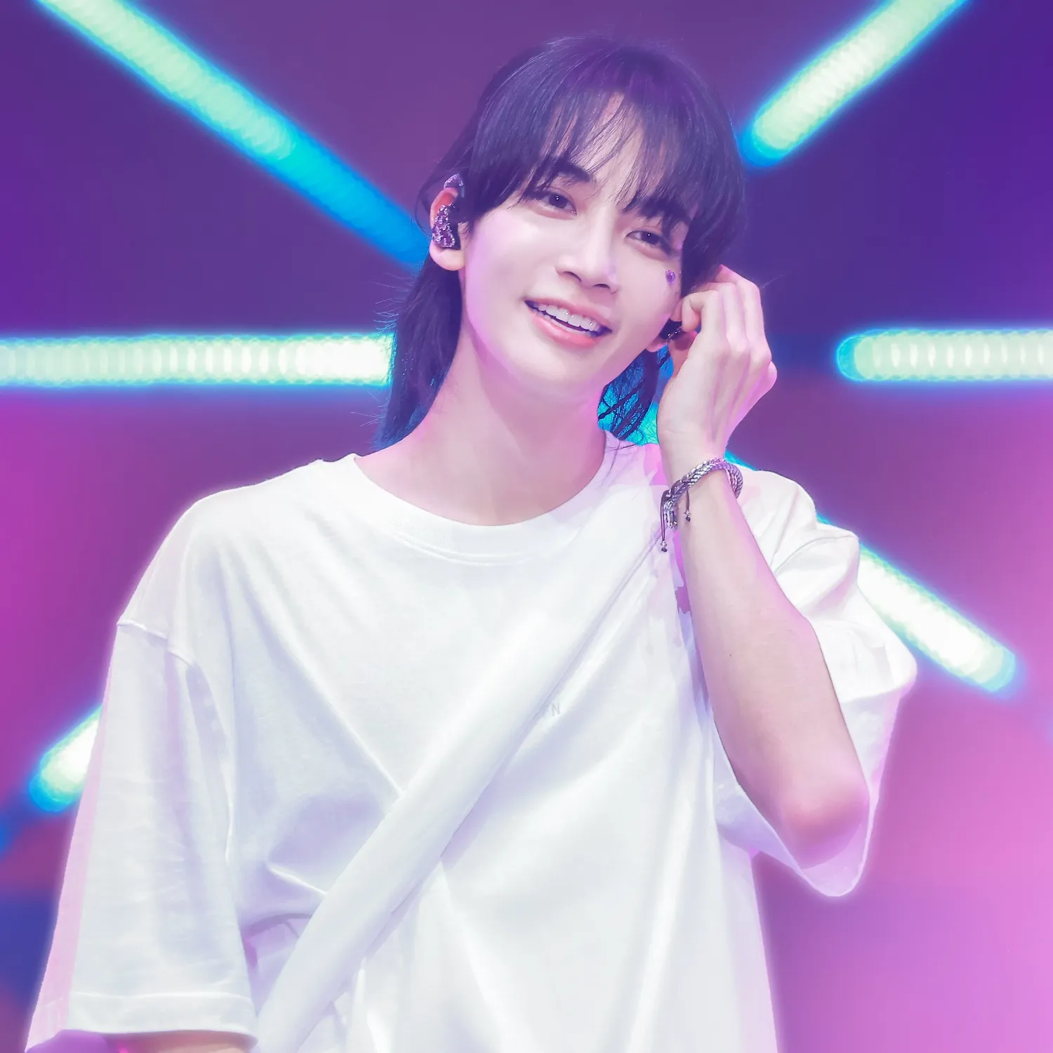 Latest photo of Jeonghan (SEVENTEEN)