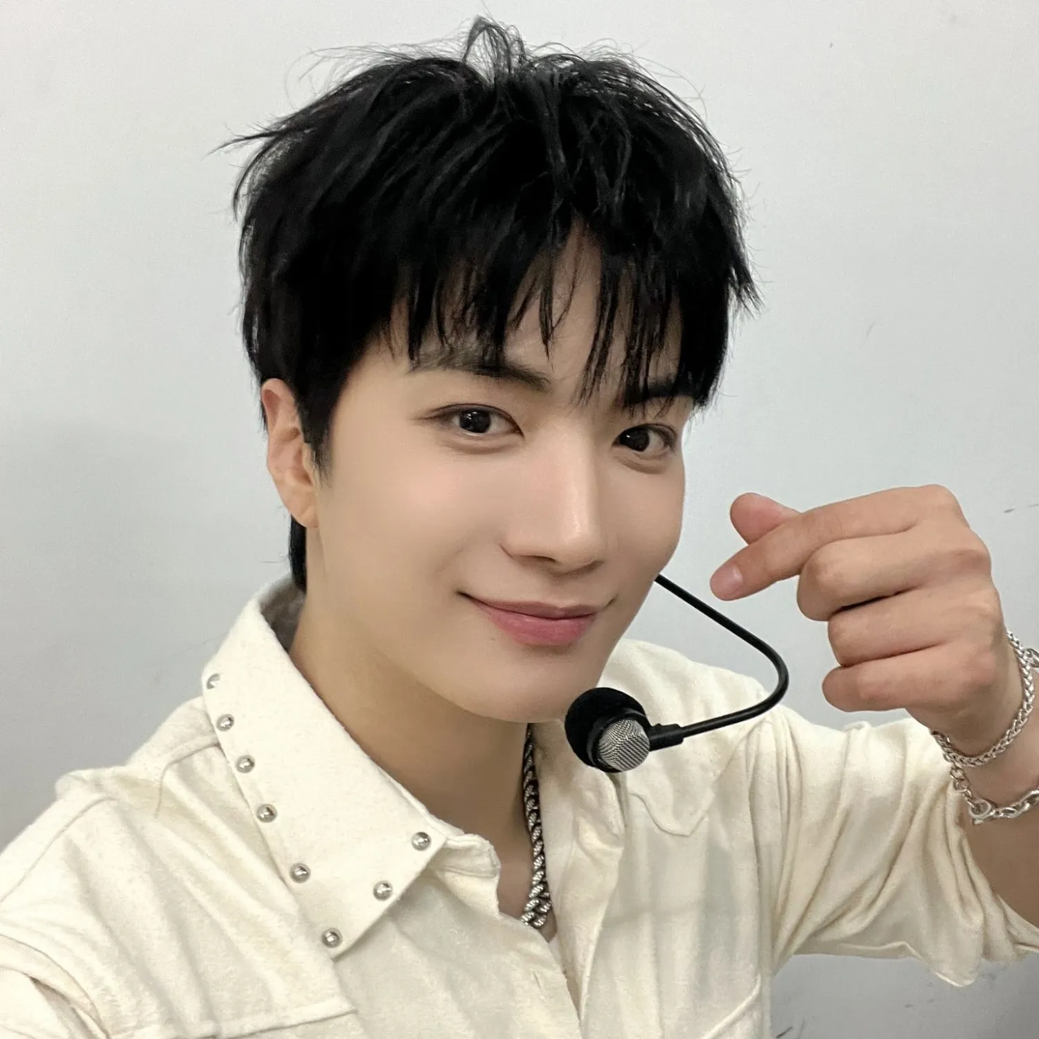 Behind-the-scenes cut of Kim Jonghyeon