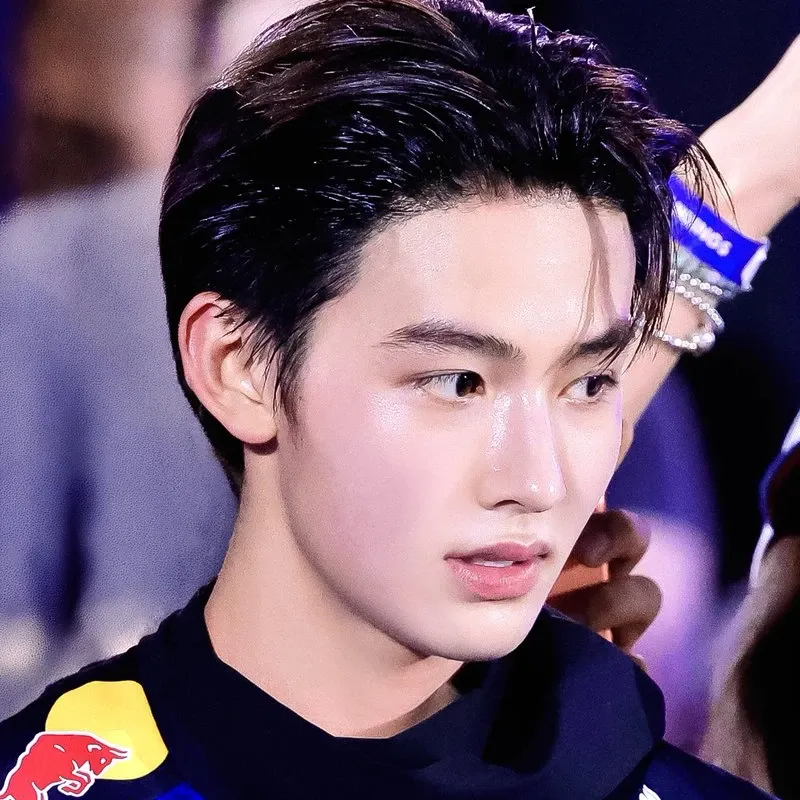Recent activity shot of Seonghyeon (CORTIS)