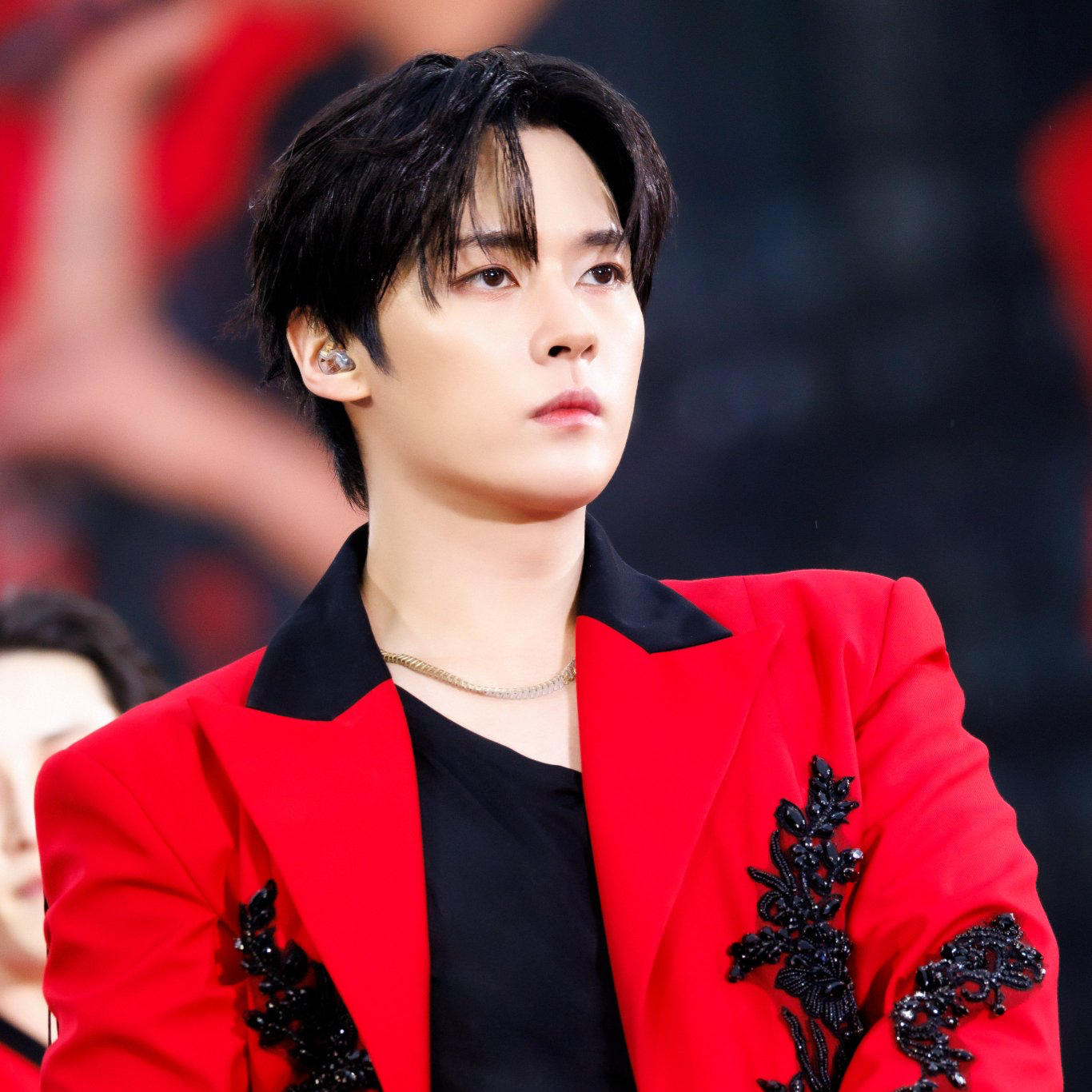 Latest photo of Lee Know (Stray Kids)