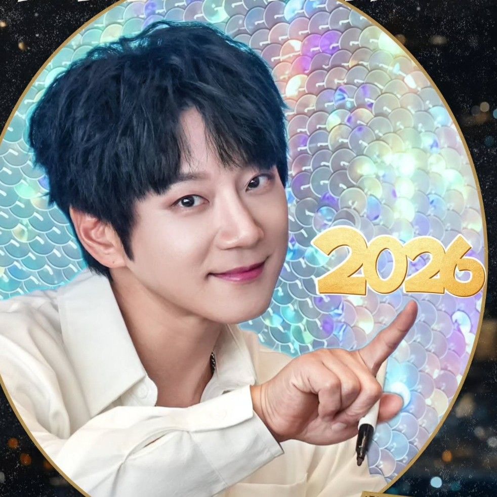 Latest photo of Hwang Chiyeol