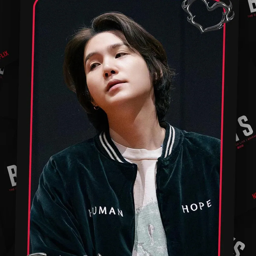 Foto aktivitas terbaru SUGA (BTS)