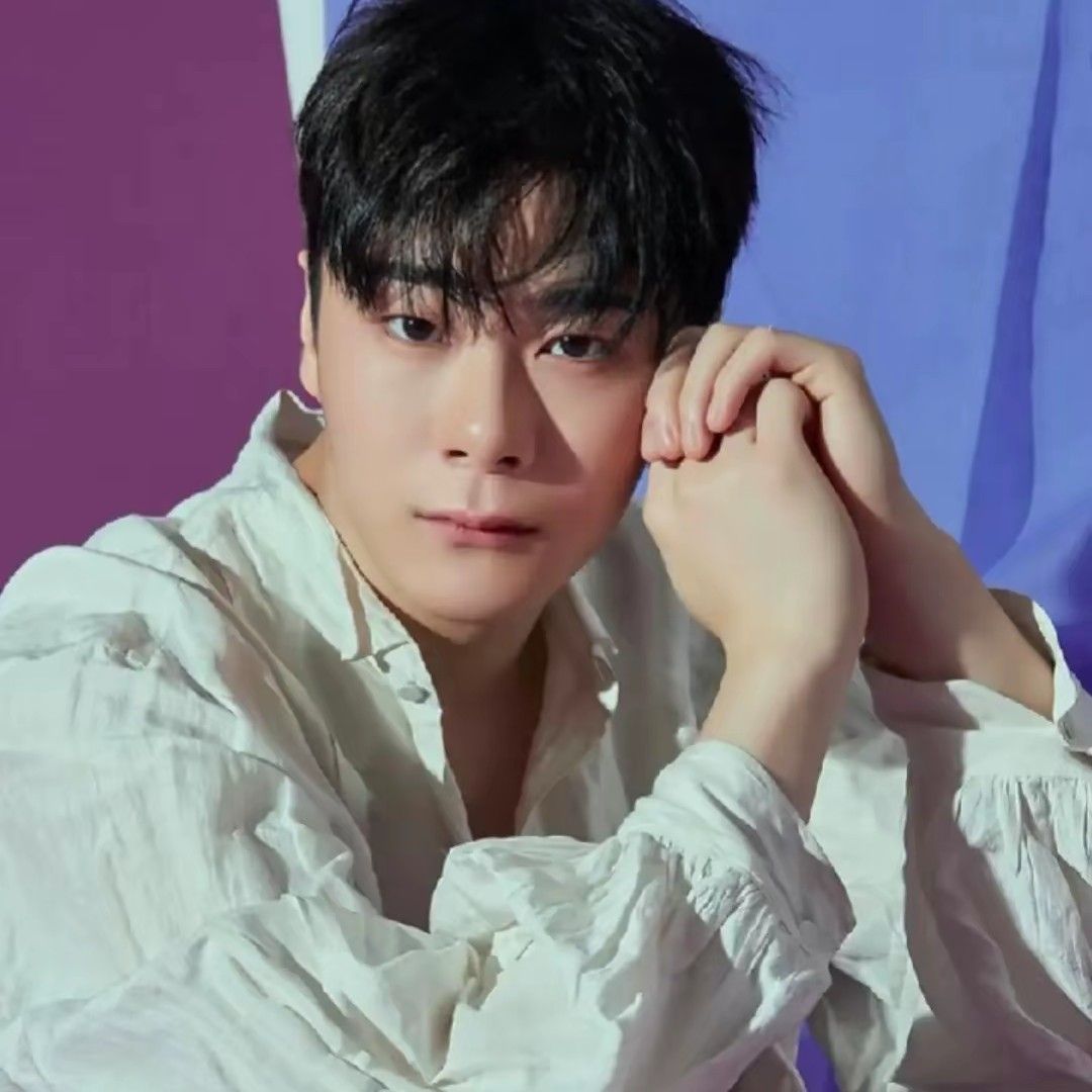 Behind-the-scenes cut of Moonbin (ASTRO)