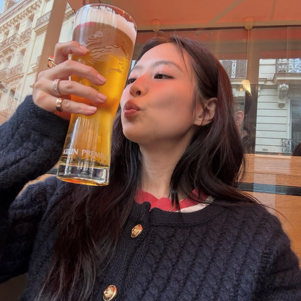 Jennie (BLACKPINK)粉絲拍下的瞬間