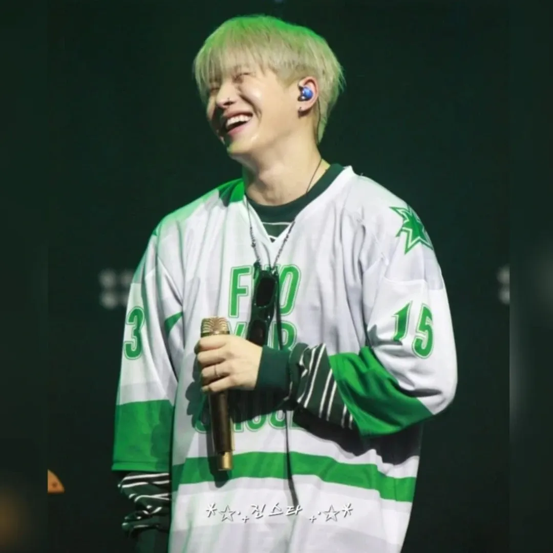 Latest photo of Jinjin (ASTRO)
