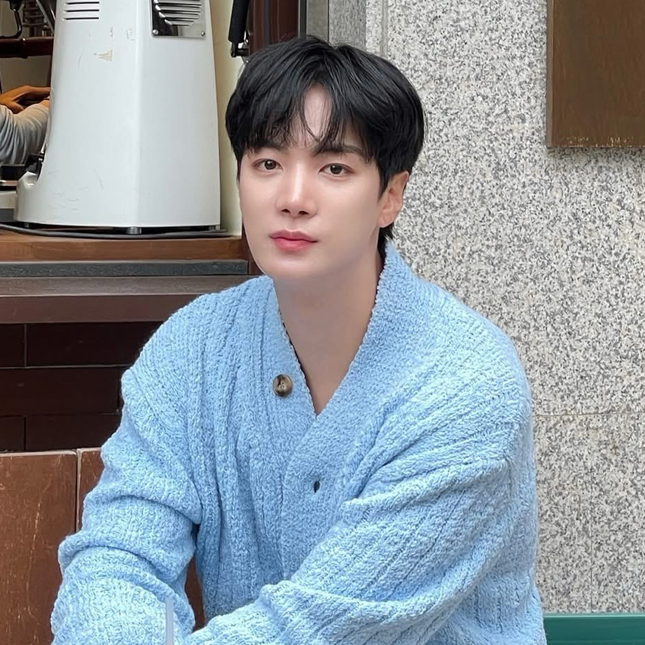 Recent activity shot of Kim Jonghyeon