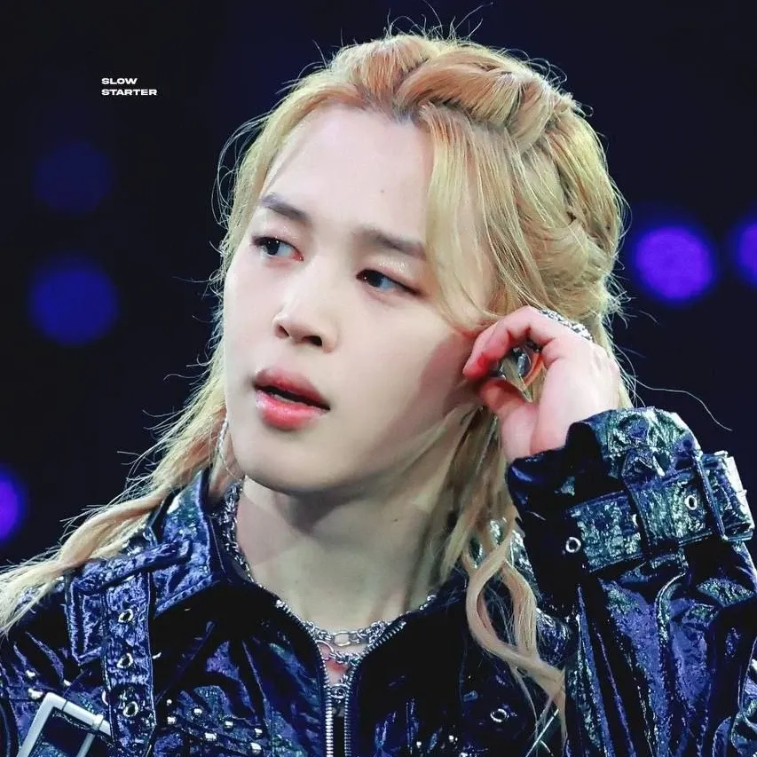 Foto aktivitas terbaru Jimin (BTS)