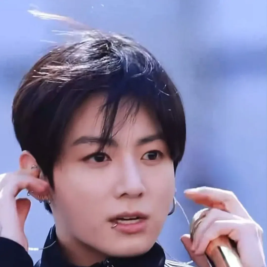 정국 (방탄소년단)의 최신 사진