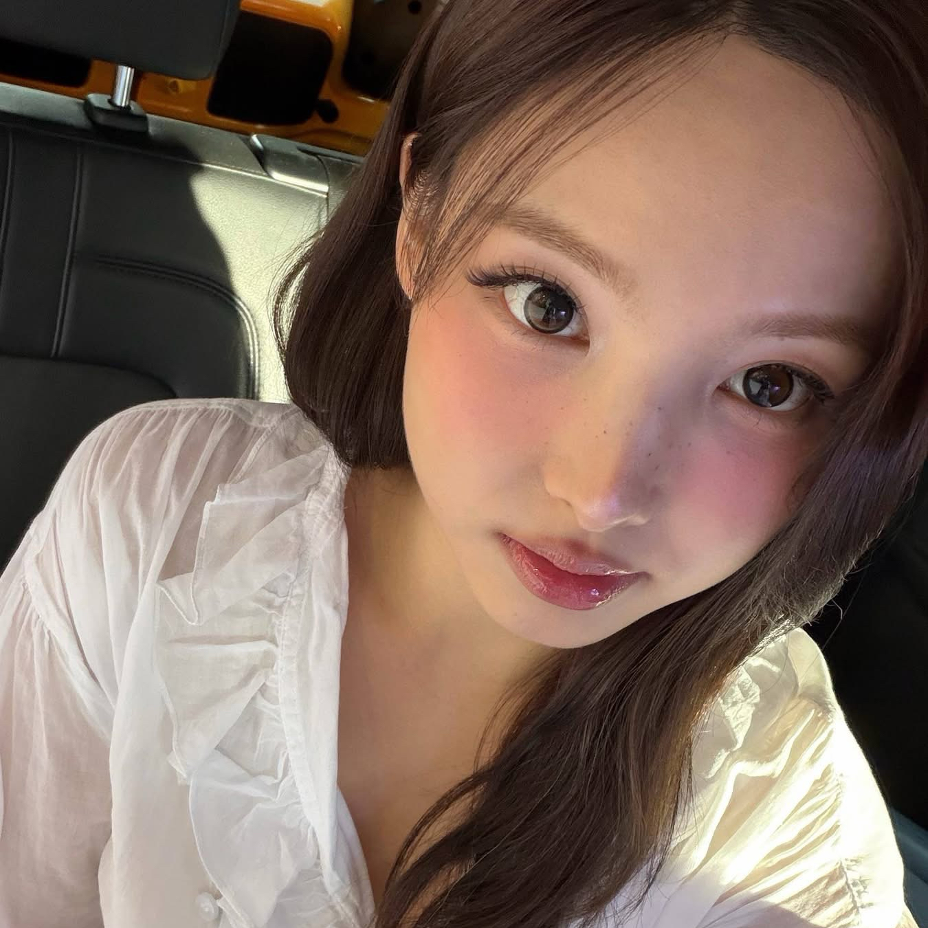 Recent activity shot of Nayeon (TWICE)