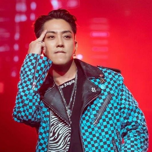 Latest photo of Eun Jiwon (SECHSKIES)
