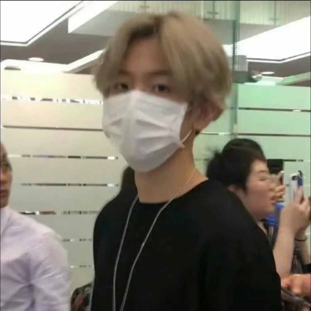 Foto terbaru Baekhyun (EXO)