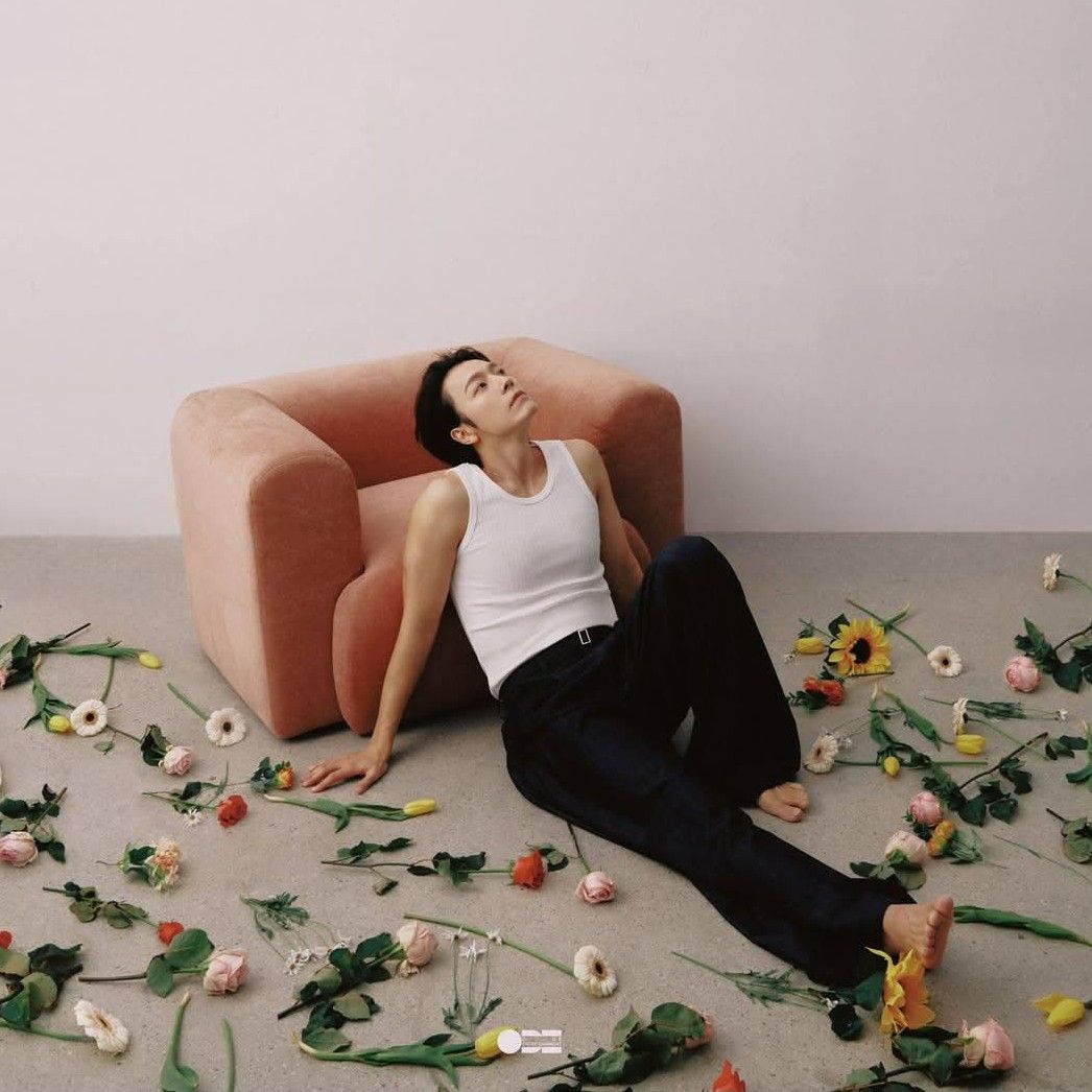 Behind-the-scenes cut of Donghae (Super Junior)