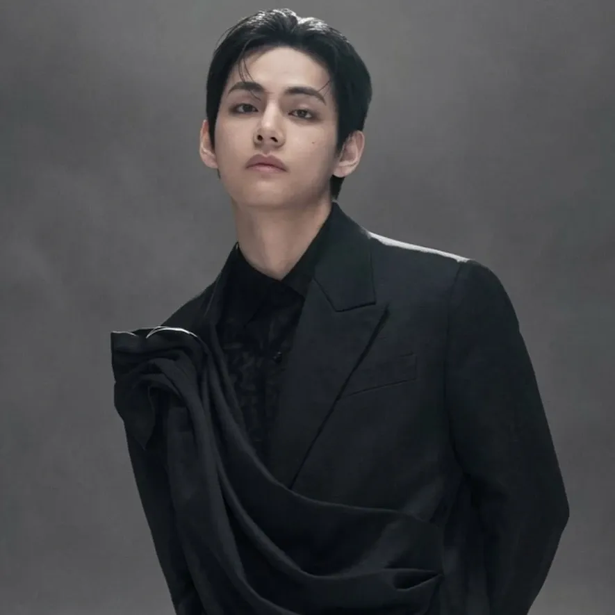 A moment captured by V (BTS)'s fan