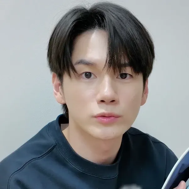 Foto aktivitas terbaru Ong Seongwu